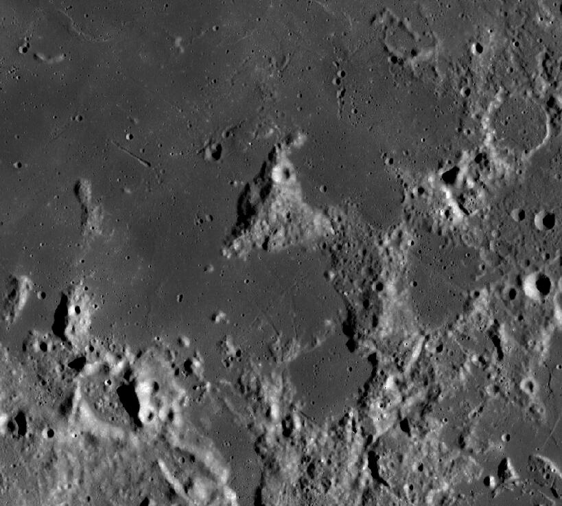 月面局部高清图片